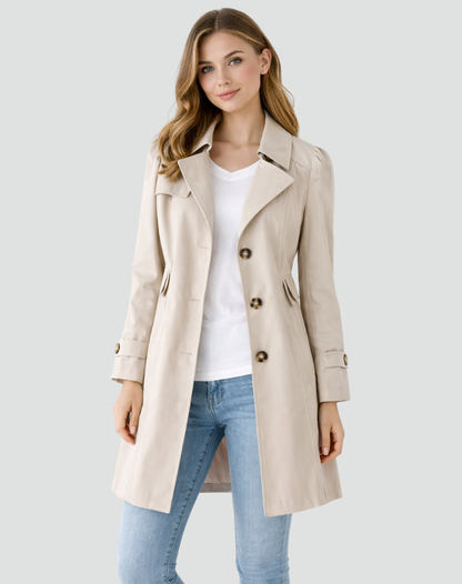 Front view of a lighter cream-beige version, three buttons fastened, worn with a white t-shirt and light blue jeans. 3