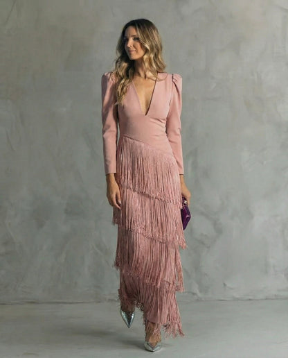 Dusty pink version of the V-neck dress with cascading tiers of fringe, worn with silver heels 7
